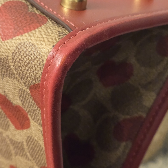 Coach Red and Tan Heart Pattern Tote Bag - Picture 5 of 9